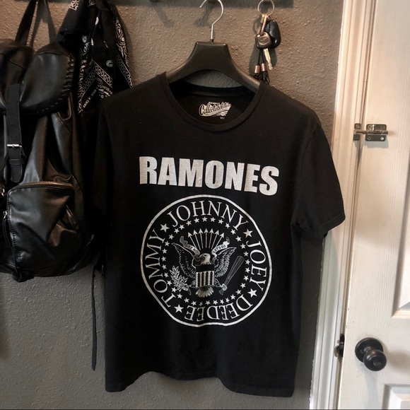 Old Navy Ramones Graphic Tee | Poshmark